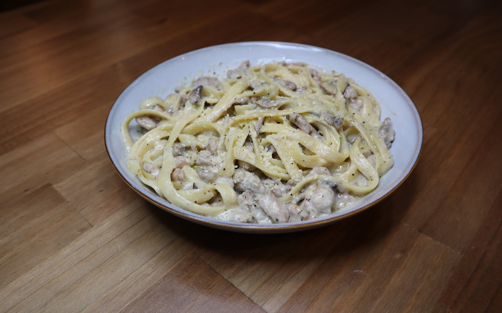 Mushroom Chicken Alfredo Pasta