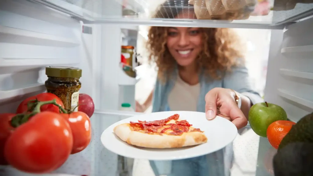 Can you reheat pizza after being in the fridge